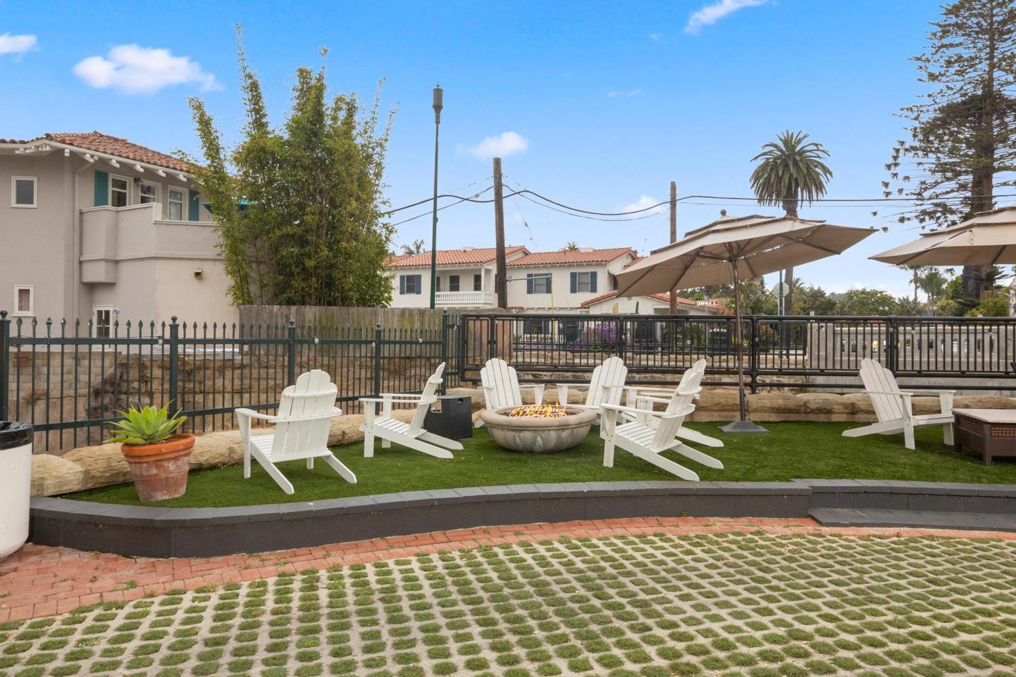 Ith Santa Barbara Beach Hostel Exterior foto